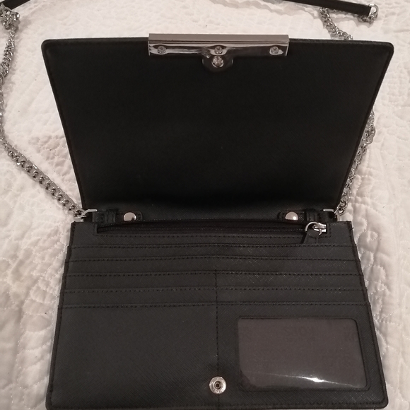 Michael Kors wallet on chain /clutch - Picture 3 of 16